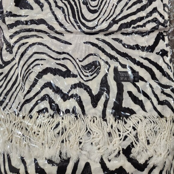 Zebra Print Shawl/Light Scarf - Picture 1 of 1